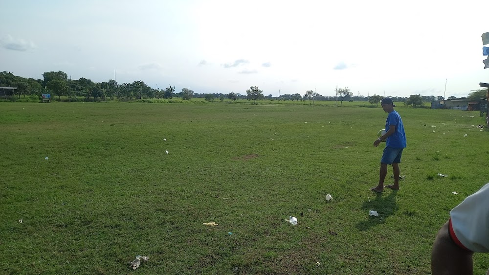 Lapangan Bola TINUMPUK